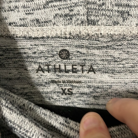 Athleta Traverse City Heather Gray Cowl Mock Neck Sweater Sz XS Fits Up To Large - Picture 2 of 8